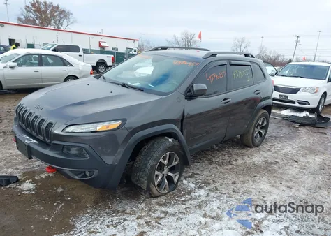 2014 Jeep Cherokee Trailhawk from USA, damaged, VIN 1C4PJMBS3EW161626
